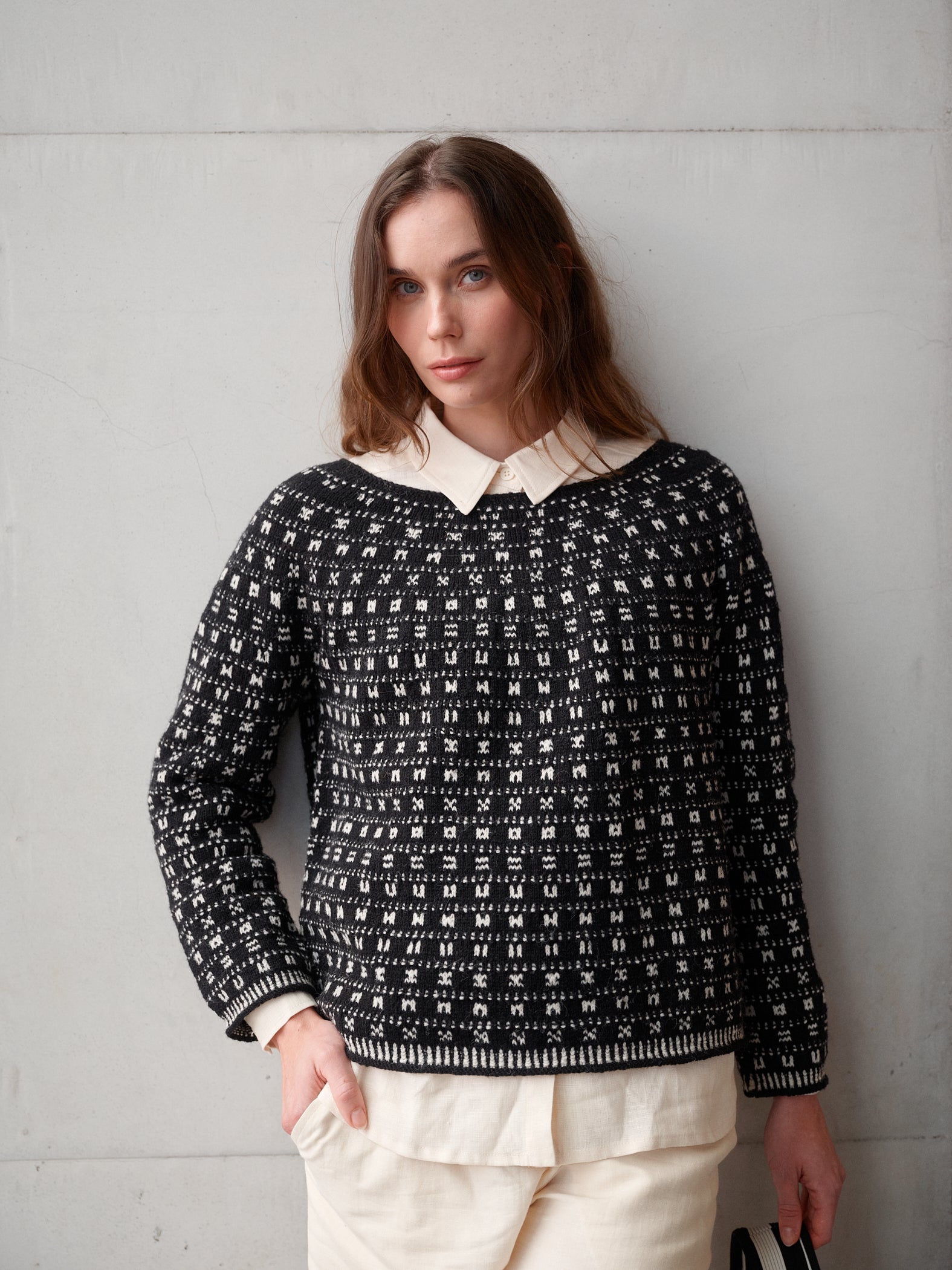 Laine 26, Crossing Paths