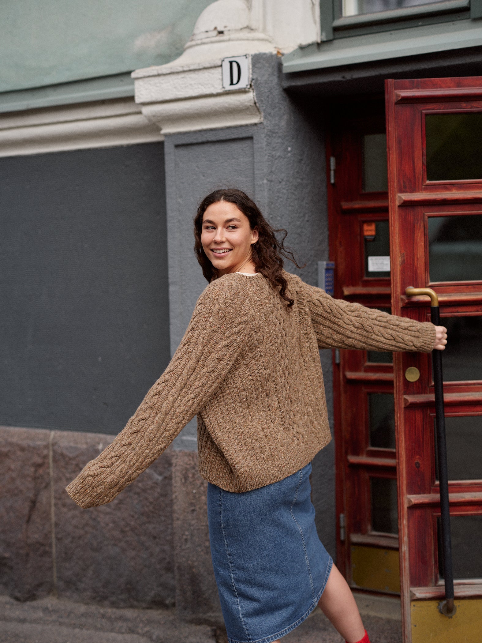 Laine 26, Crossing Paths